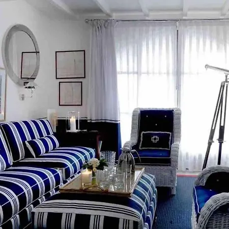 Townhouse In Tropez ! Apartament